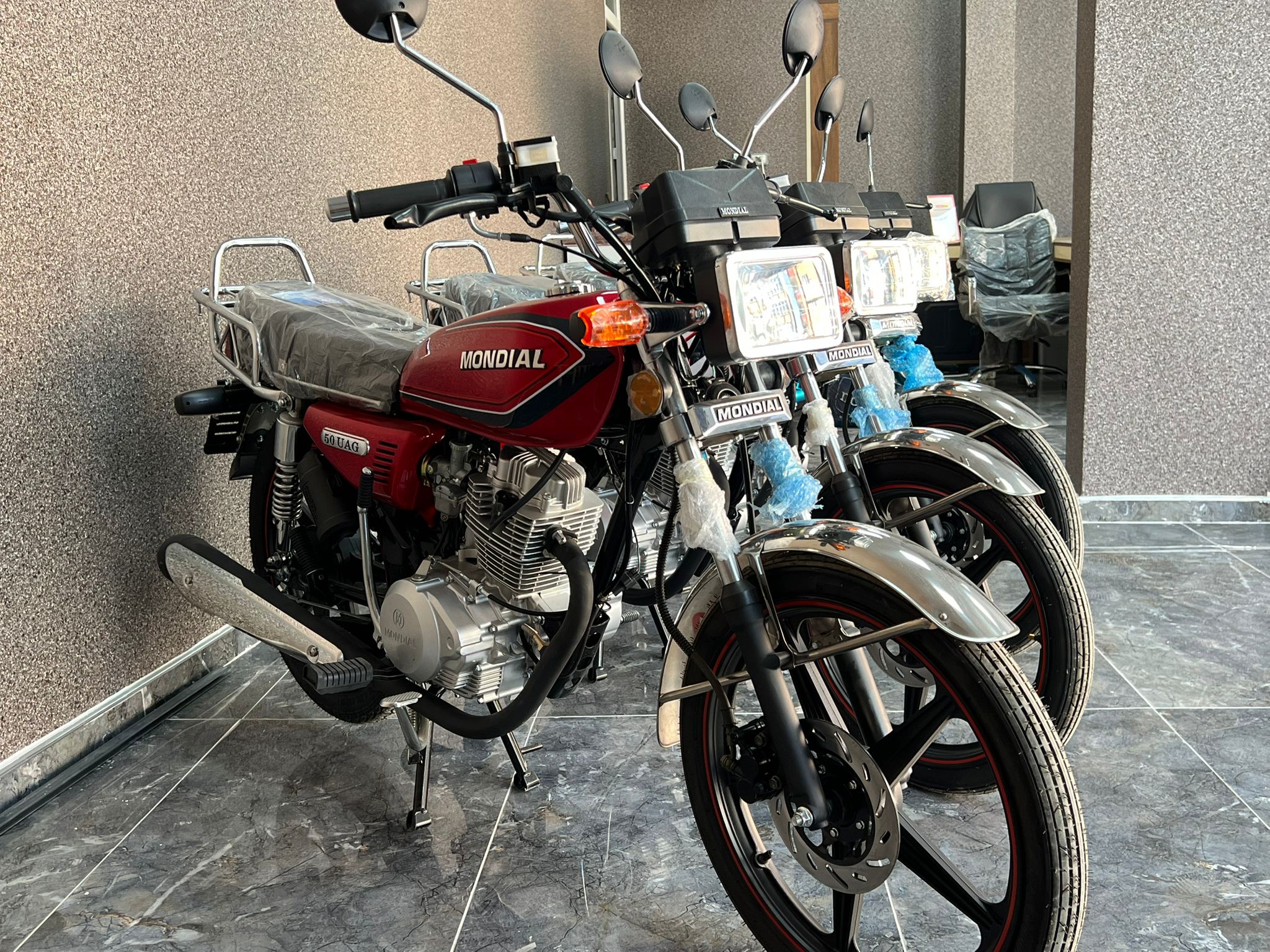 Motor Resmi